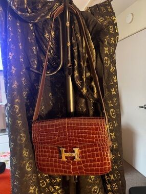 Hermès Style Brown Croc-Embossed Leather Shoulder Bag